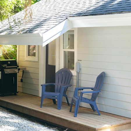 Surfs Inn Guesthouse & Cottages Ucluelet Exterior photo